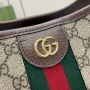 Gucci Ophidia GG medium hobo