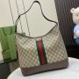 Gucci Ophidia GG medium hobo