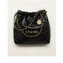 Chanel 22 Small Handbag-black