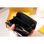 M81599 Lou Wallet